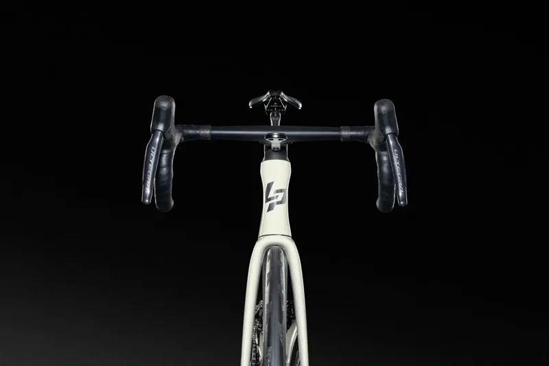 Lapierre Xelius DRS 8.0 Performance Road Bike in White-1
